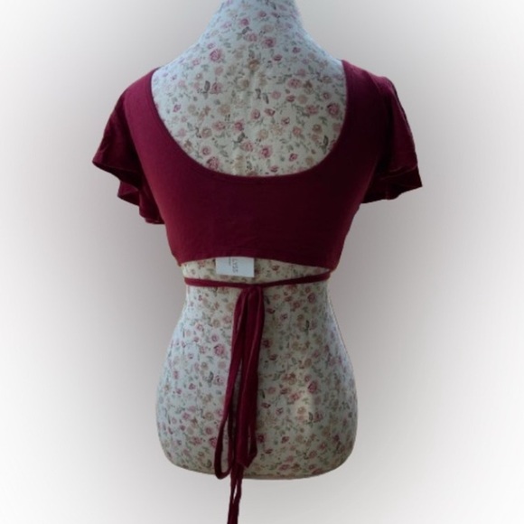 Small Crop top bundle - Picture 6 of 7